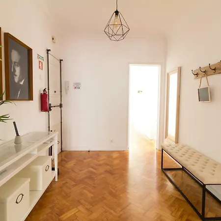 Avenidas Cozy Lägenhet