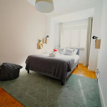 Avenidas Cozy Apartman