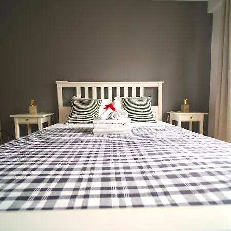 Avenidas Cozy アパート